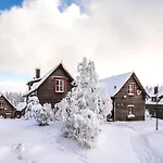 Semesterbostad Cottages, Turf House