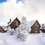 Semesterbostad Cottages, Turf House