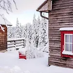 Cottages, Turf House * Torfhaus