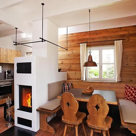 Cottages, Turf House * تورفاوس