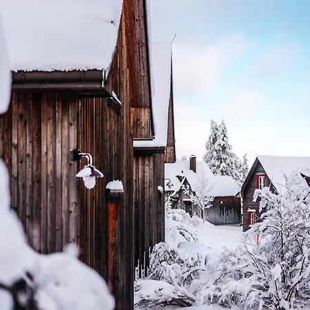 بيت للعطل Cottages, Turf House تورفاوس