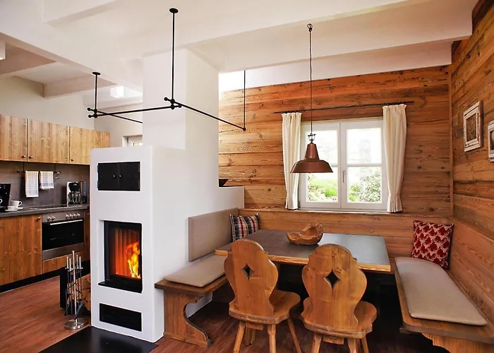 Cottages, Turf House 度假居 *