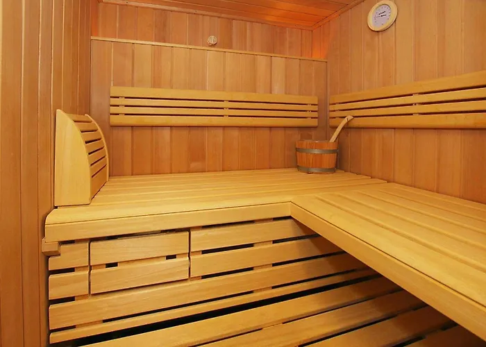 Cottages, Turf House 托夫豪斯