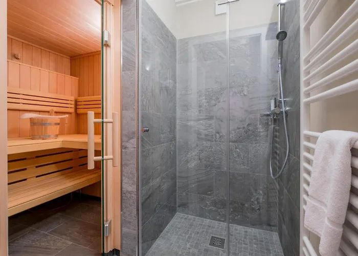 Cottages, Turf House