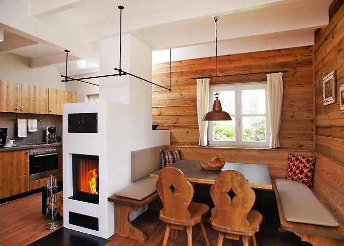 Cottages, Turf House 度假居 *